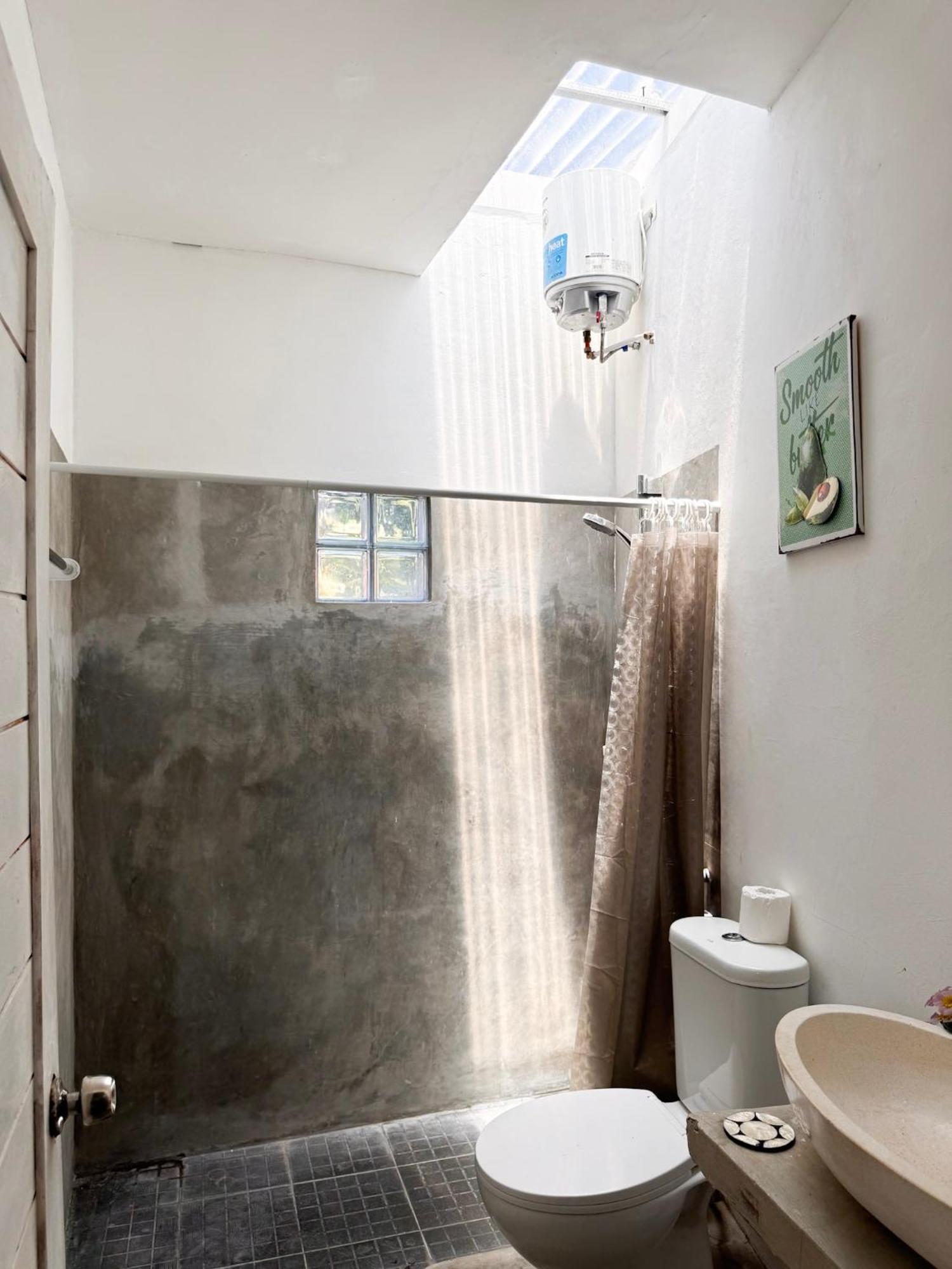 Urban Jungle Beach House Canggu Extérieur photo