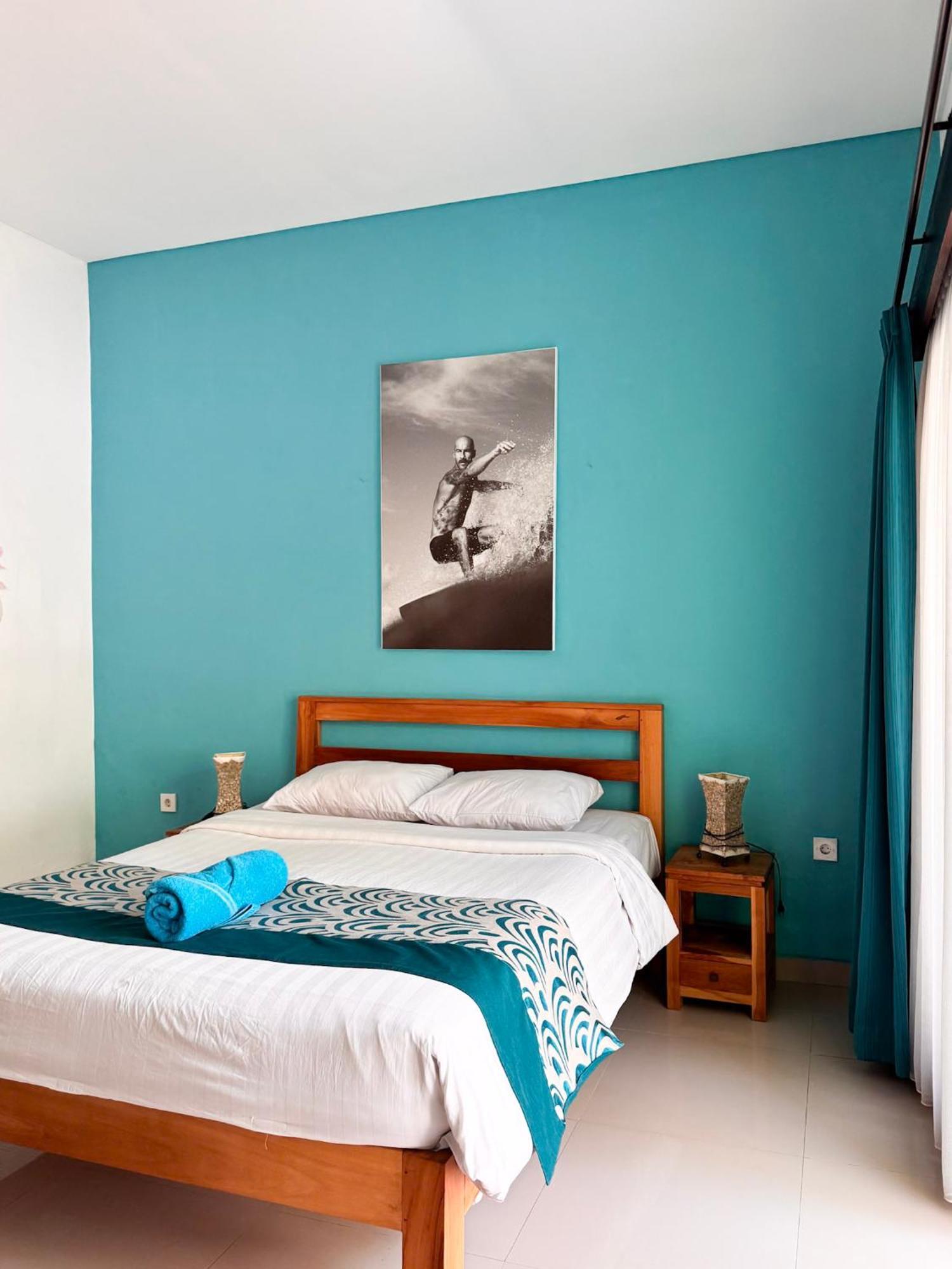 Urban Jungle Beach House Canggu Extérieur photo